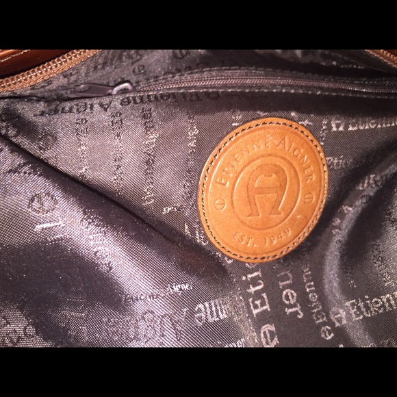 Etienne Aigner’s Vintage Burgundy Satchel - Picture 7 of 8